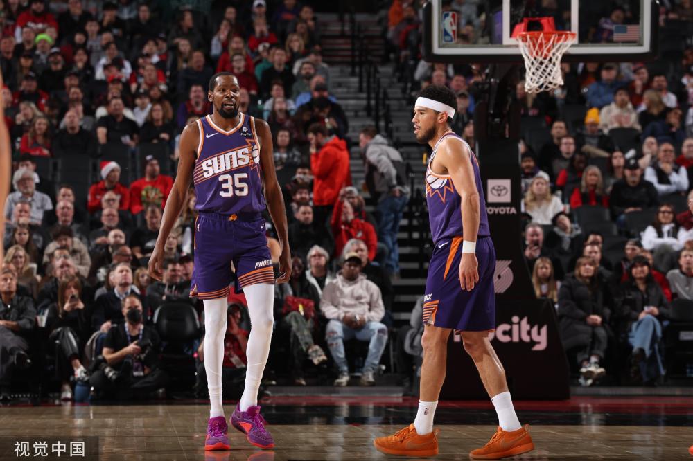 雷纳符合他 雷纳符合他