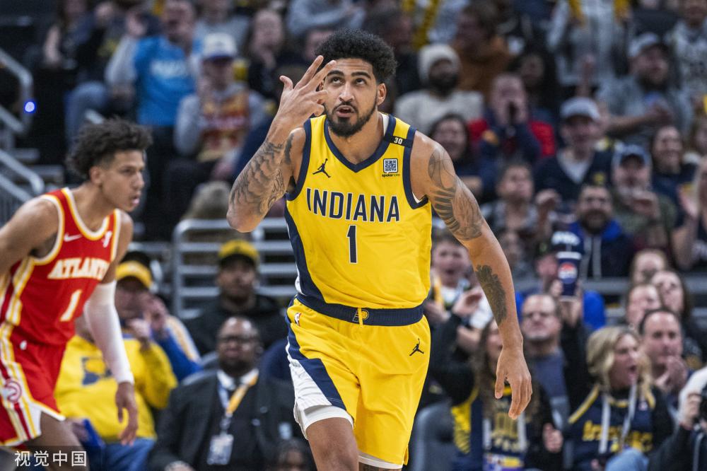 交锋中展现 交锋中展现